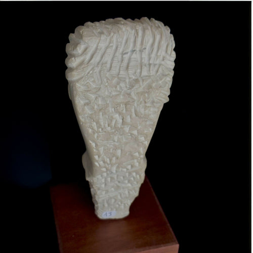 Figurine 19 en pierre calcaire de l'île de Ré | EMPREINTES Paris - EMPREINTES Paris