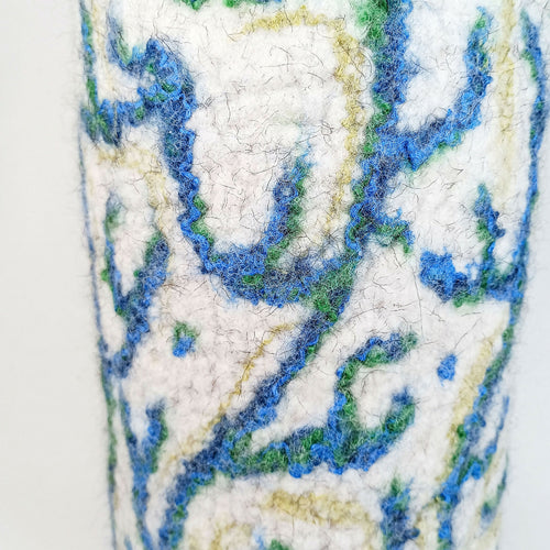 vase_haut_algues_bleuvert_en_feutre_de_laine_atelier_lanzetta copie | EMPREINTES Paris - EMPREINTES Paris
