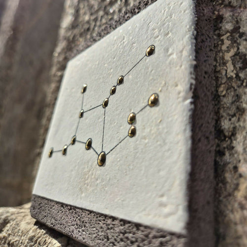 carre_de_pierre_de_lave_emaillee_constellation_de_la_vierge_les_emaux_de_marie copie | EMPREINTES Paris - EMPREINTES Paris