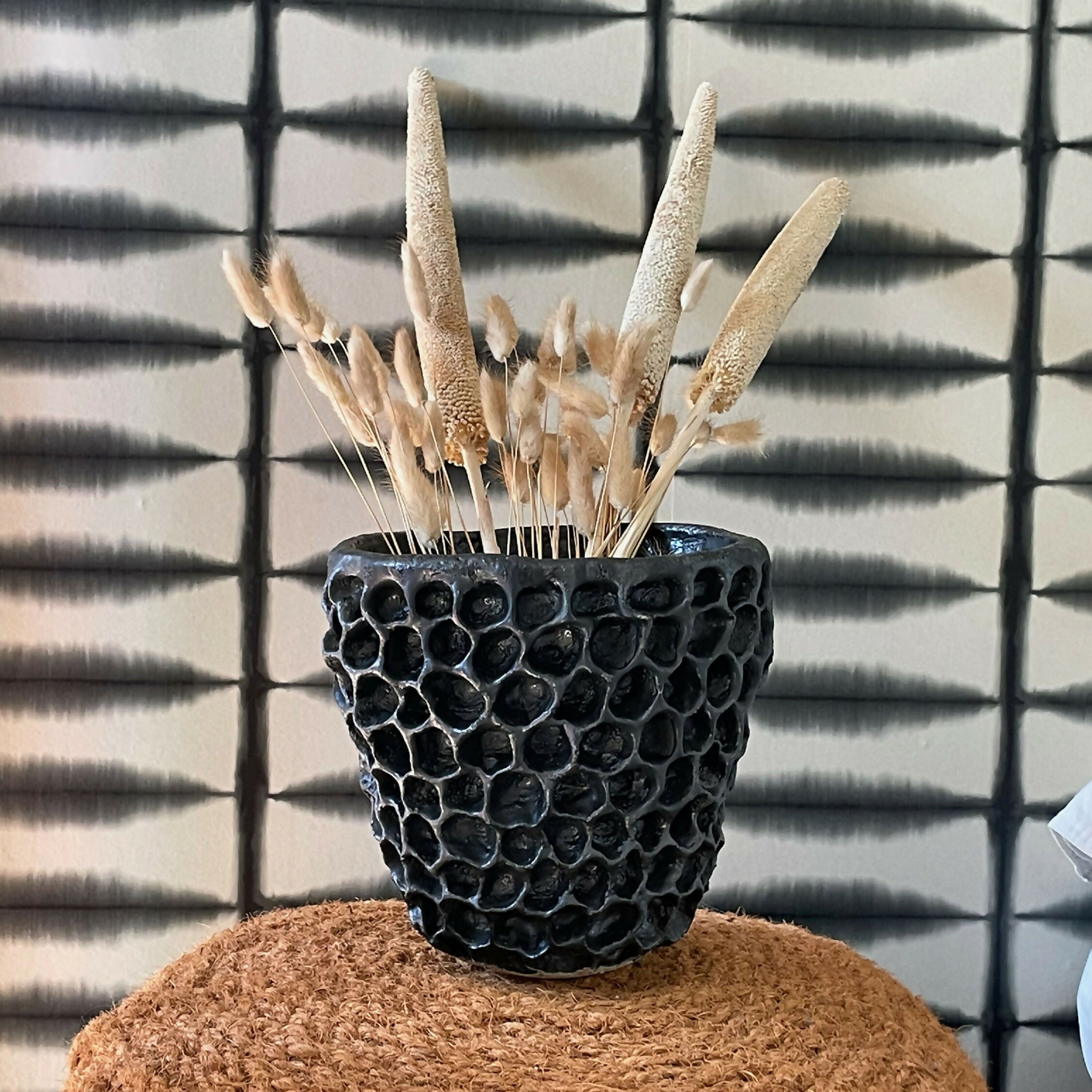 Pot sculpture Aérolithe | EMPREINTES Paris