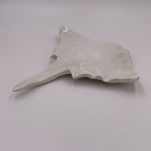 sculpture_moyenne_raie_manta_en_gres_blanc_veronique_prenant copie | EMPREINTES Paris - EMPREINTES Paris