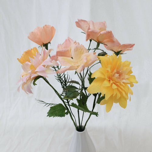Bouquet de fleurs en papier tons roses & jaunes : deux dahlias, deux cosmos, roses sauvages | EMPREINTES Paris - EMPREINTES Paris