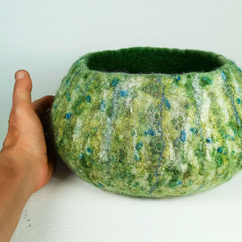 vide_poche_oursin_vert_et_bleu_en_feutre_de_laine_atelier_lanzetta copie | EMPREINTES Paris - EMPREINTES Paris