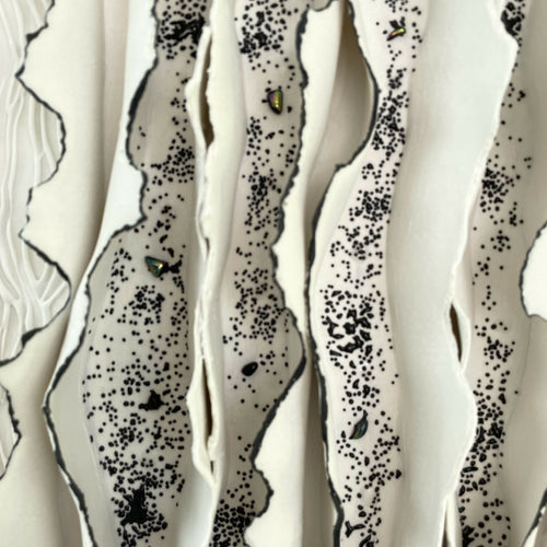 bas_relief_tableau_papier_porcelaine_collection_ecorce_et_verre_noir_guenaelle_grassi copie | EMPREINTES Paris - EMPREINTES Paris