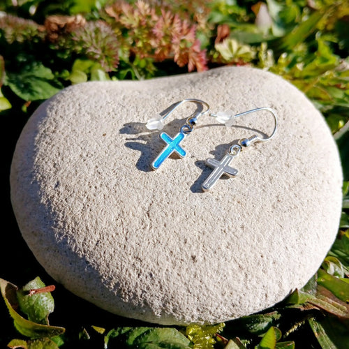 boucles_doreilles_croix_en_email_champleve_sur_argent_les_emaux_arediens_lemail_grand_feu_de_limoges copie | EMPREINTES Paris - EMPREINTES Paris