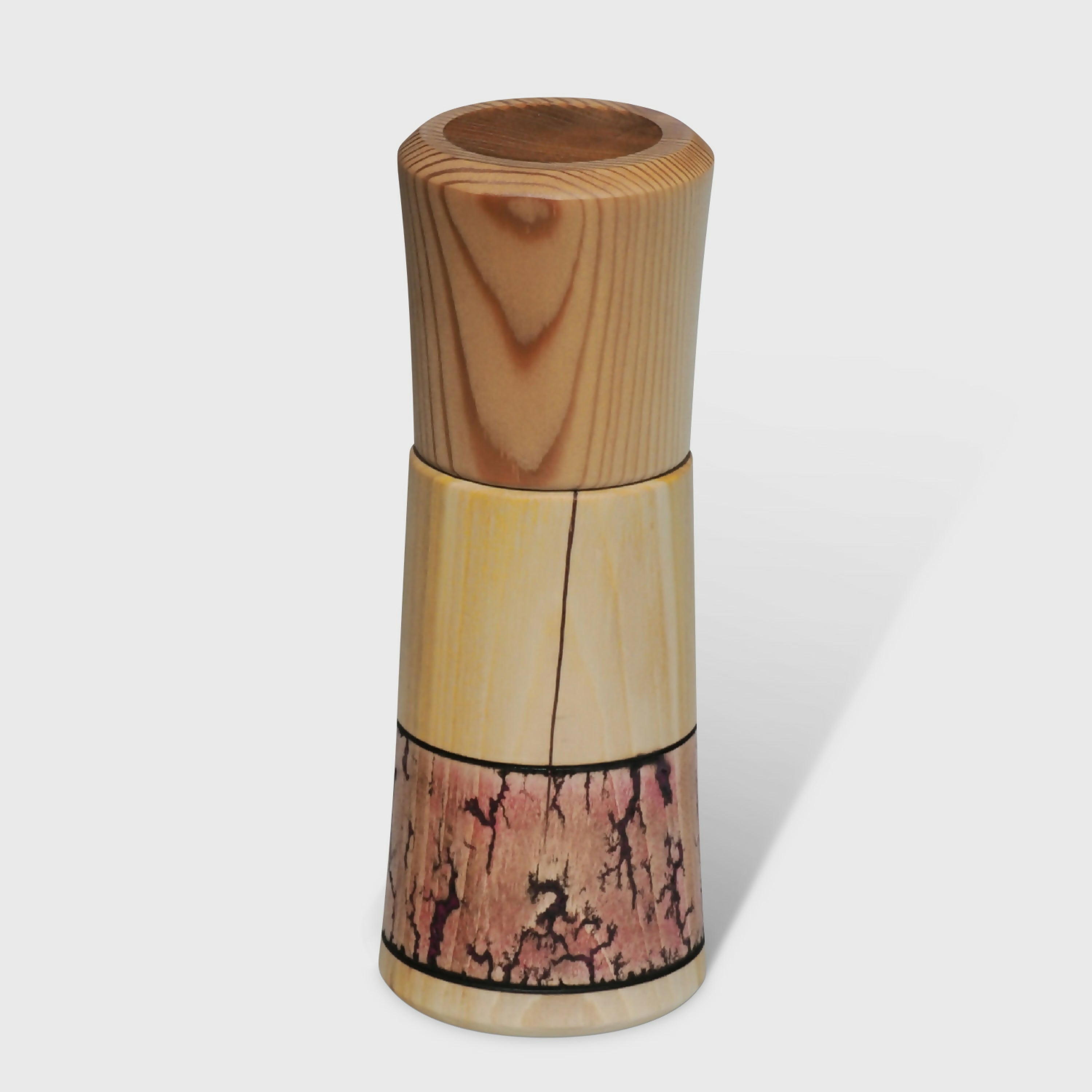 moulin_a_poivre_en_cerisier_et_meleze_latelier_du_mercantour | EMPREINTES Paris