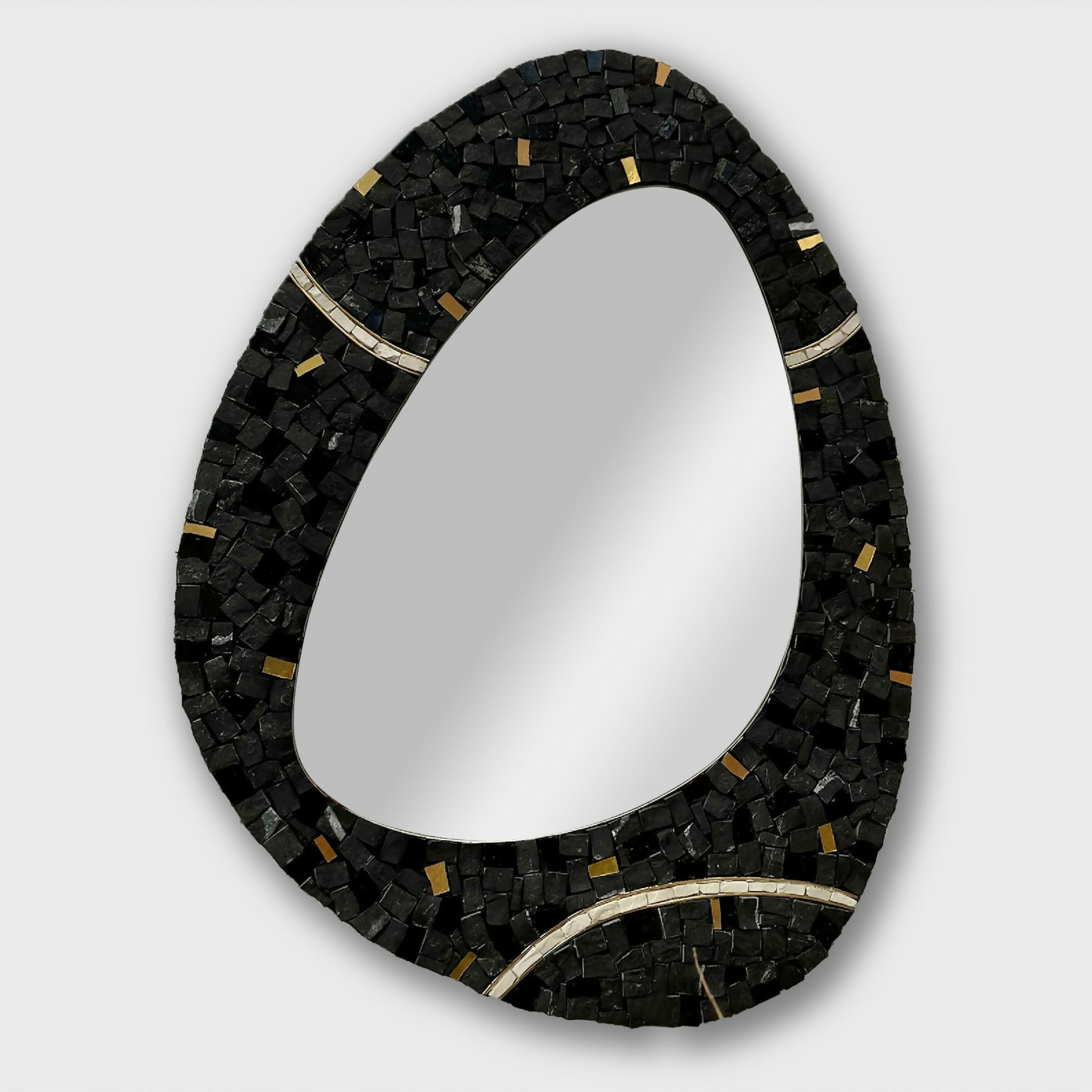 miroir_en_mosaique_galet_guislaine_carrier copie | EMPREINTES Paris