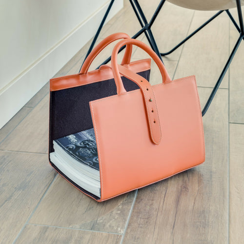 Porte-revues en cuir orange | EMPREINTES Paris - EMPREINTES Paris
