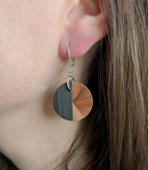 boucles_doreilles_rondes_avec_marqueterie_cuivre_et_gris_crochets_argent_jerome_ebenisterie copie | EMPREINTES Paris - EMPREINTES Paris