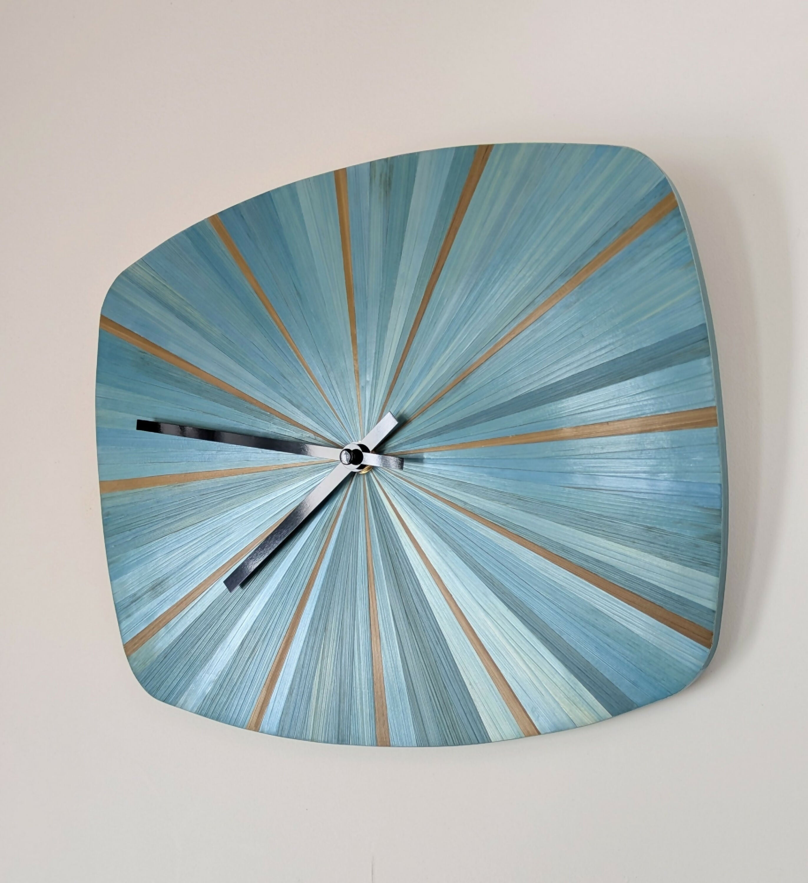 2Er2z1w05A | EMPREINTES Paris