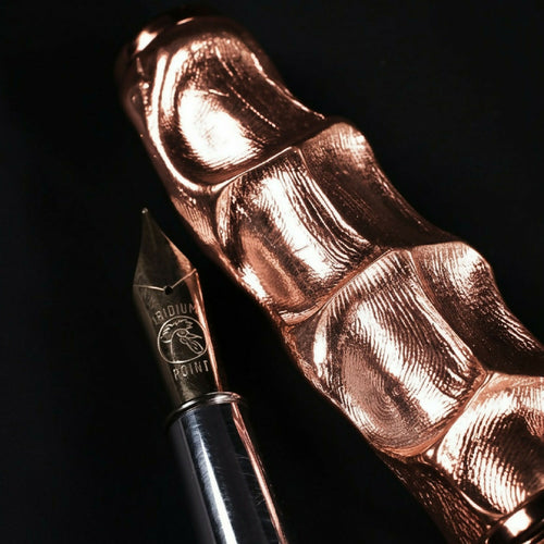 nm0XBV6YCM | EMPREINTES Paris - EMPREINTES Paris