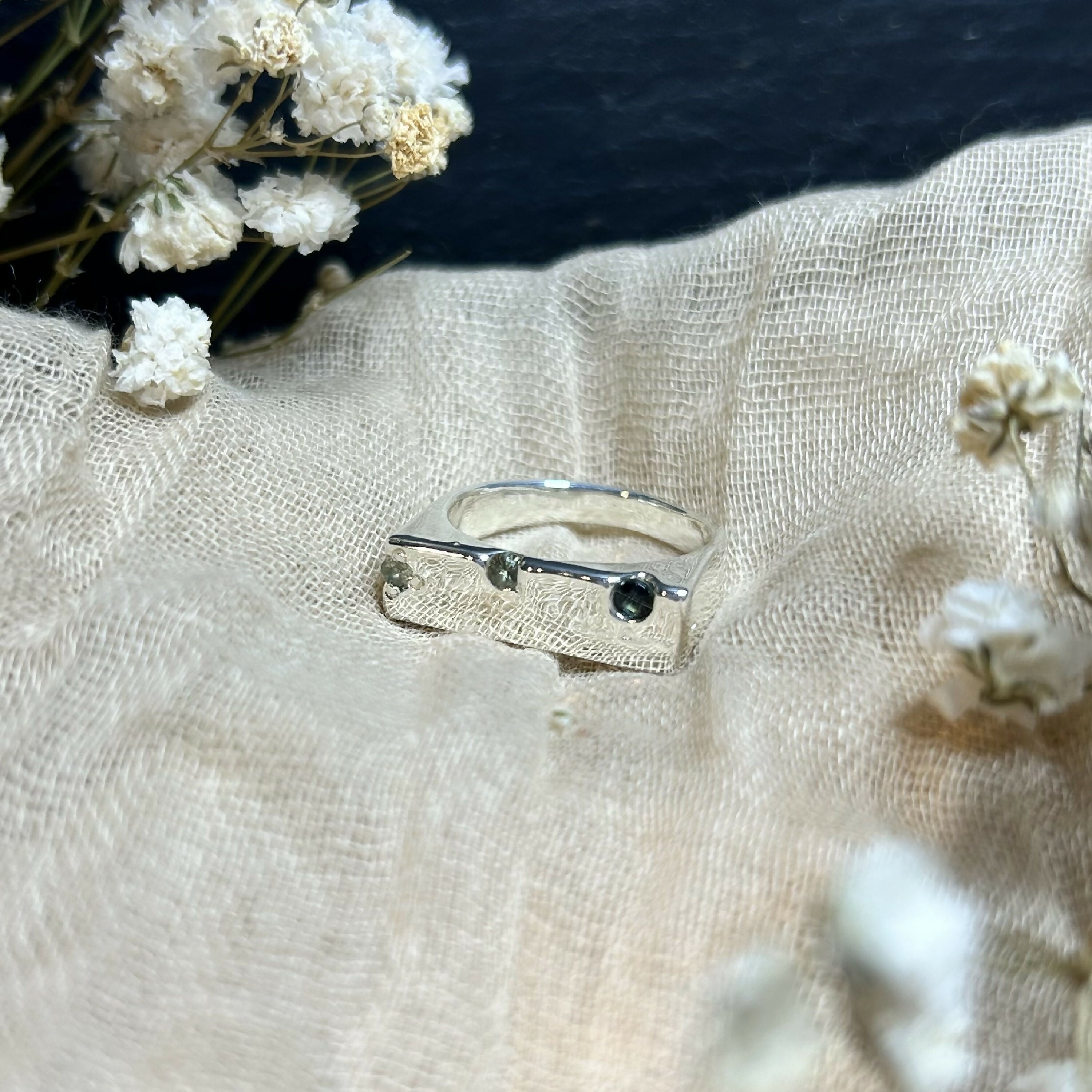 RUj37gMT2m | EMPREINTES Paris