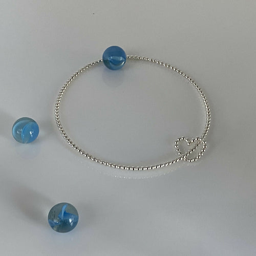 bracelet_jonc_en_argent_massif_et_sa_breloque_coeur_en_fil_perle_artyssia | EMPREINTES Paris - EMPREINTES Paris