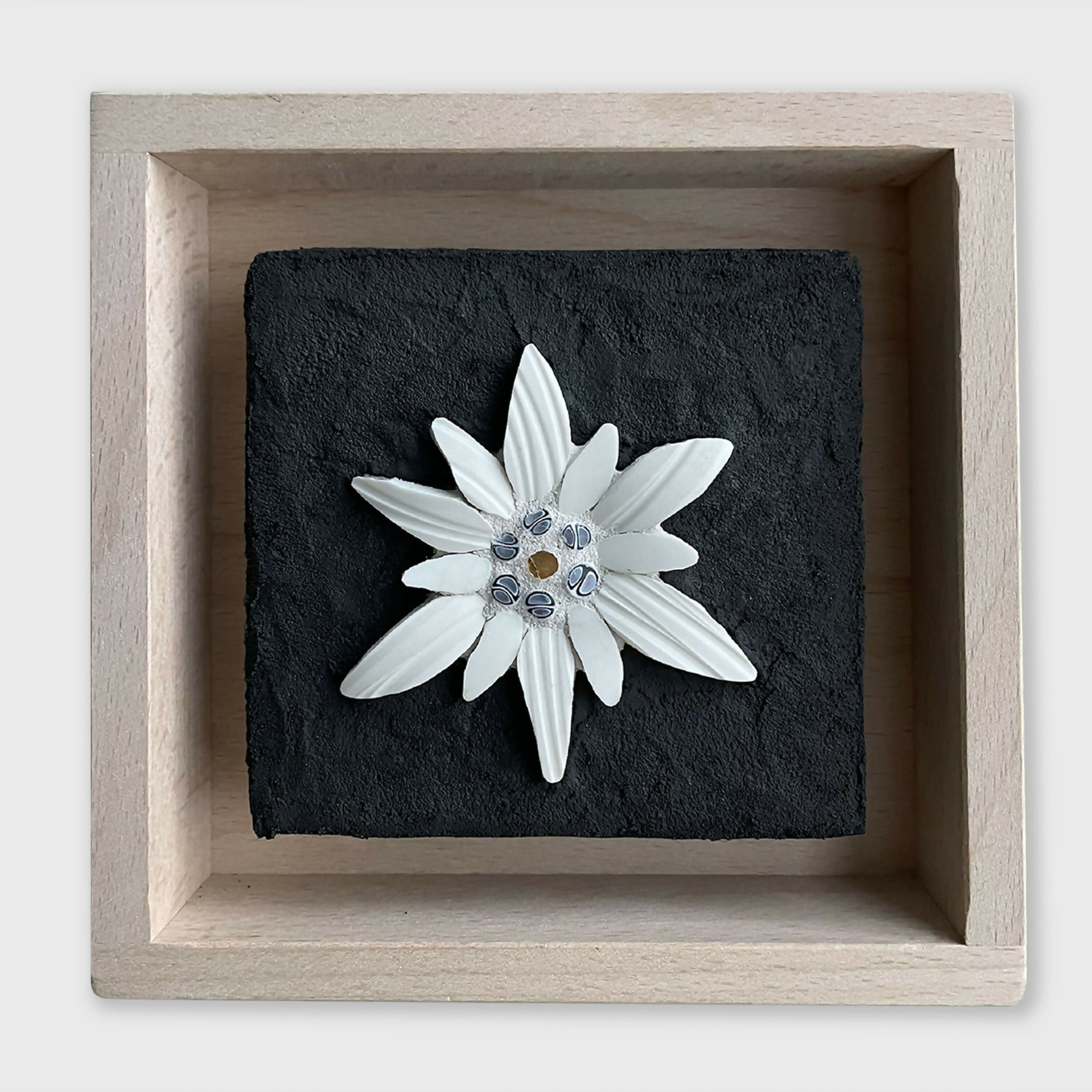 tableau_en_mosaique_edelweiss_ii_musea_mosaique copie | EMPREINTES Paris