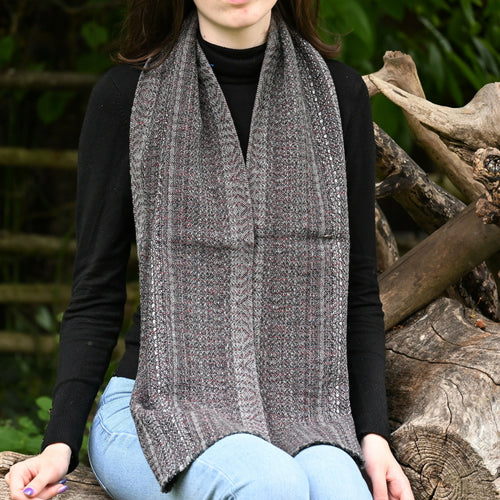 echarpe_gris_ardoise_creation_tissages_francois_vieillard copie | EMPREINTES Paris - EMPREINTES Paris