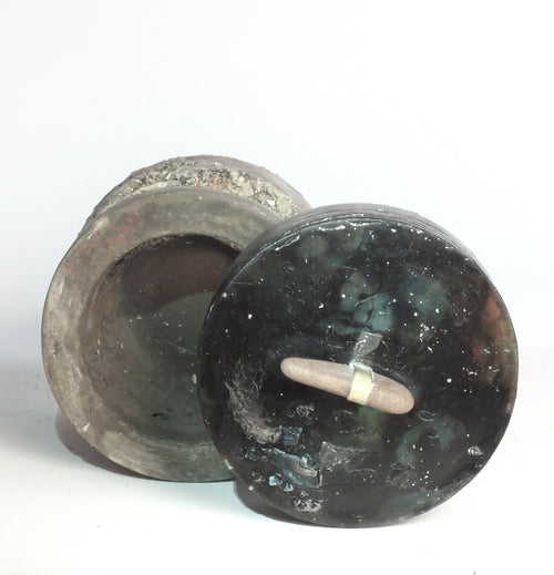 boite_marine_avec_galet_jean_gazdac | EMPREINTES Paris - EMPREINTES Paris