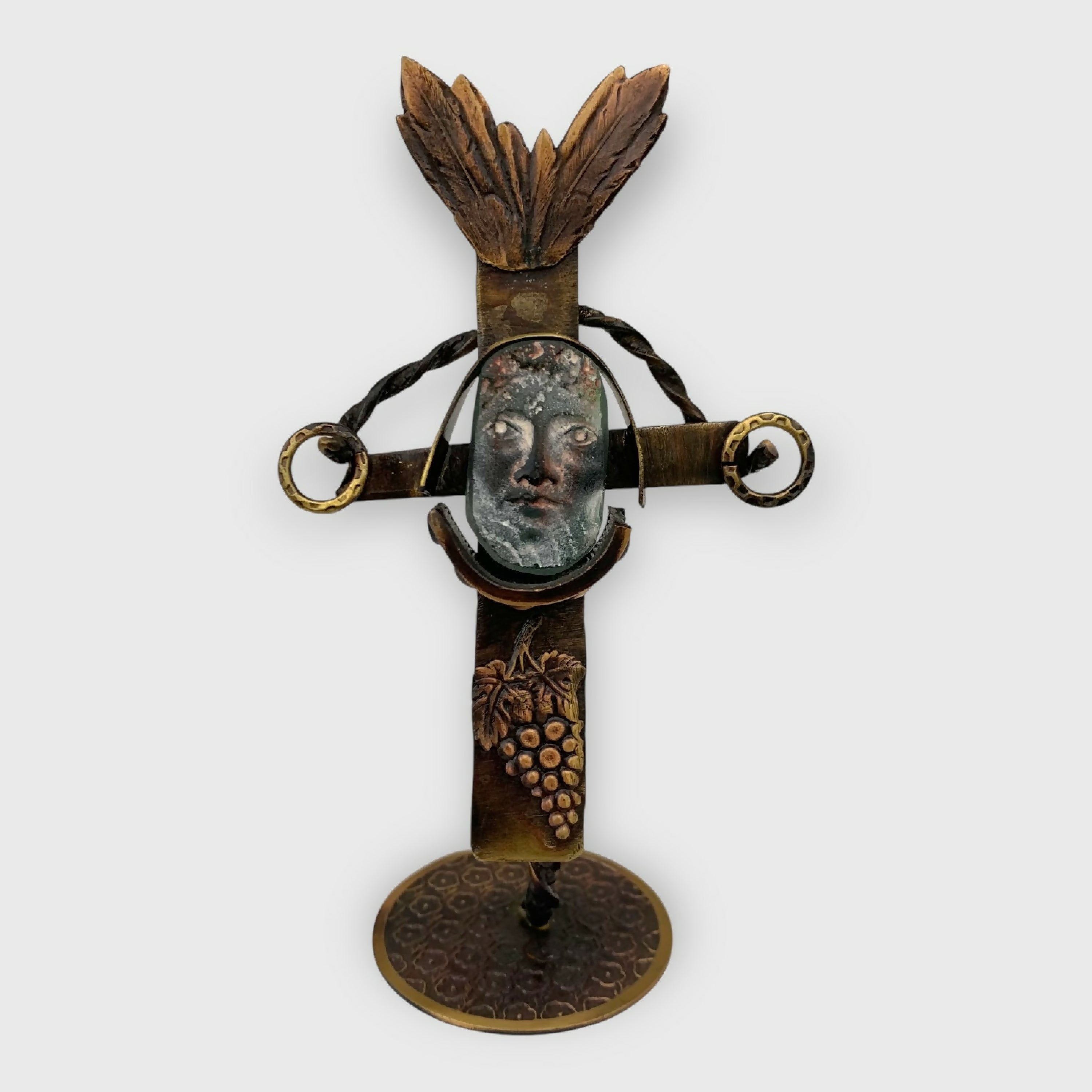 Christus, Christ, religieux, catholique, statue croix, cristal, pâte de verre, symbolique, petite sculpture religieuse | EMPREINTES Paris