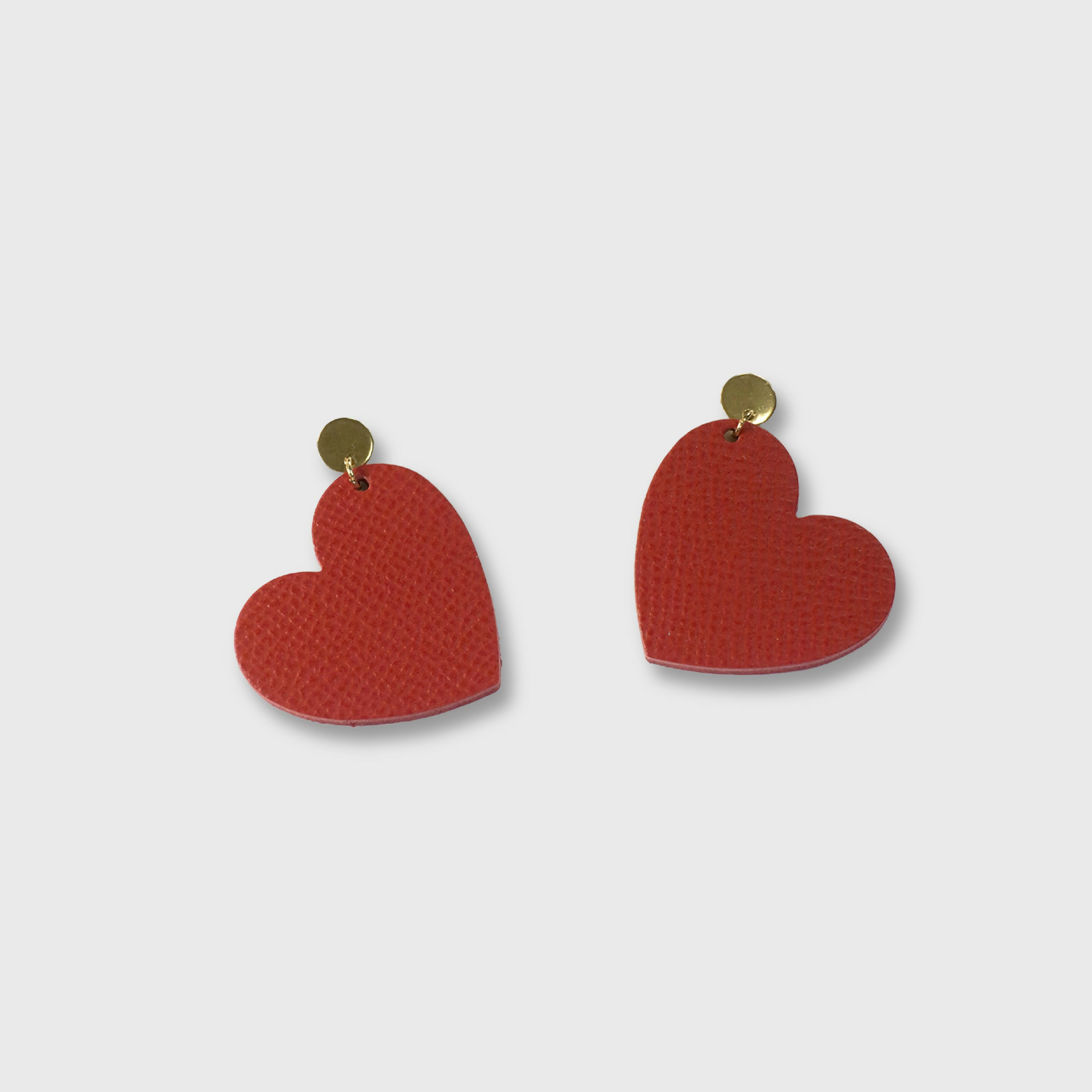 boucles_doreilles_coeur_rouge_3cm_julie_troncin_maroquinerie copie | EMPREINTES Paris