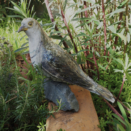 sculpture_coucou_gris_sur_schiste copie | EMPREINTES Paris - EMPREINTES Paris