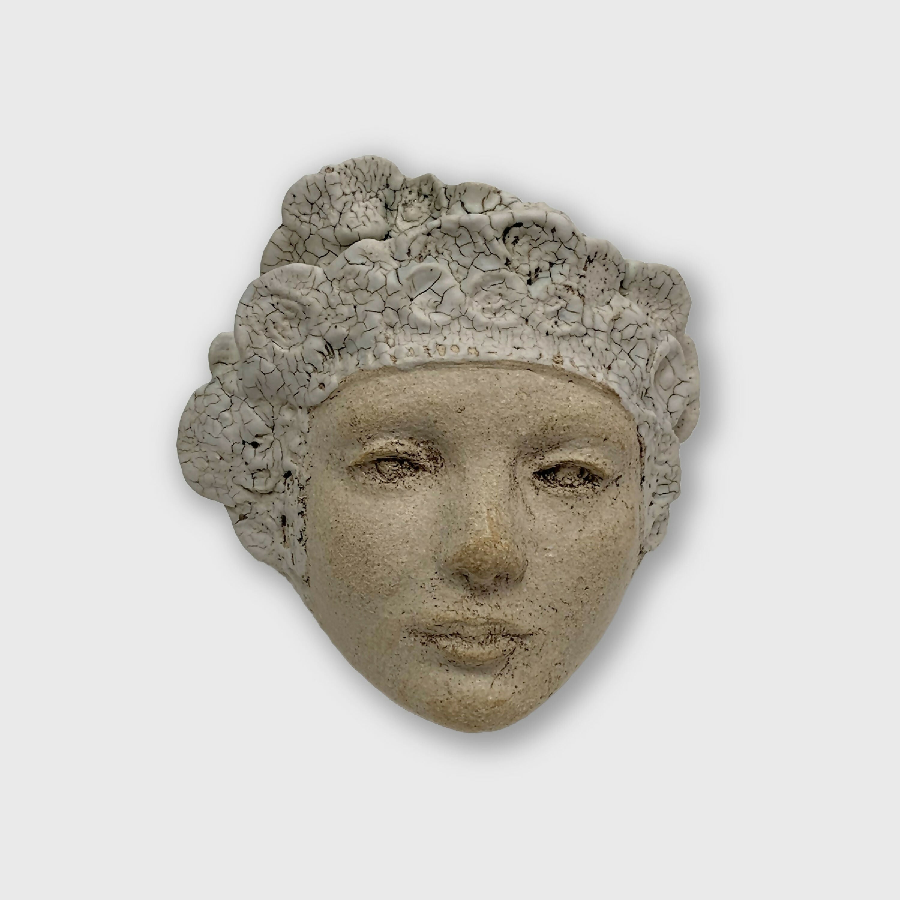 masque_de_femme_avec_sa_couronne_romantique_ll_jade_sculptures copie | EMPREINTES Paris