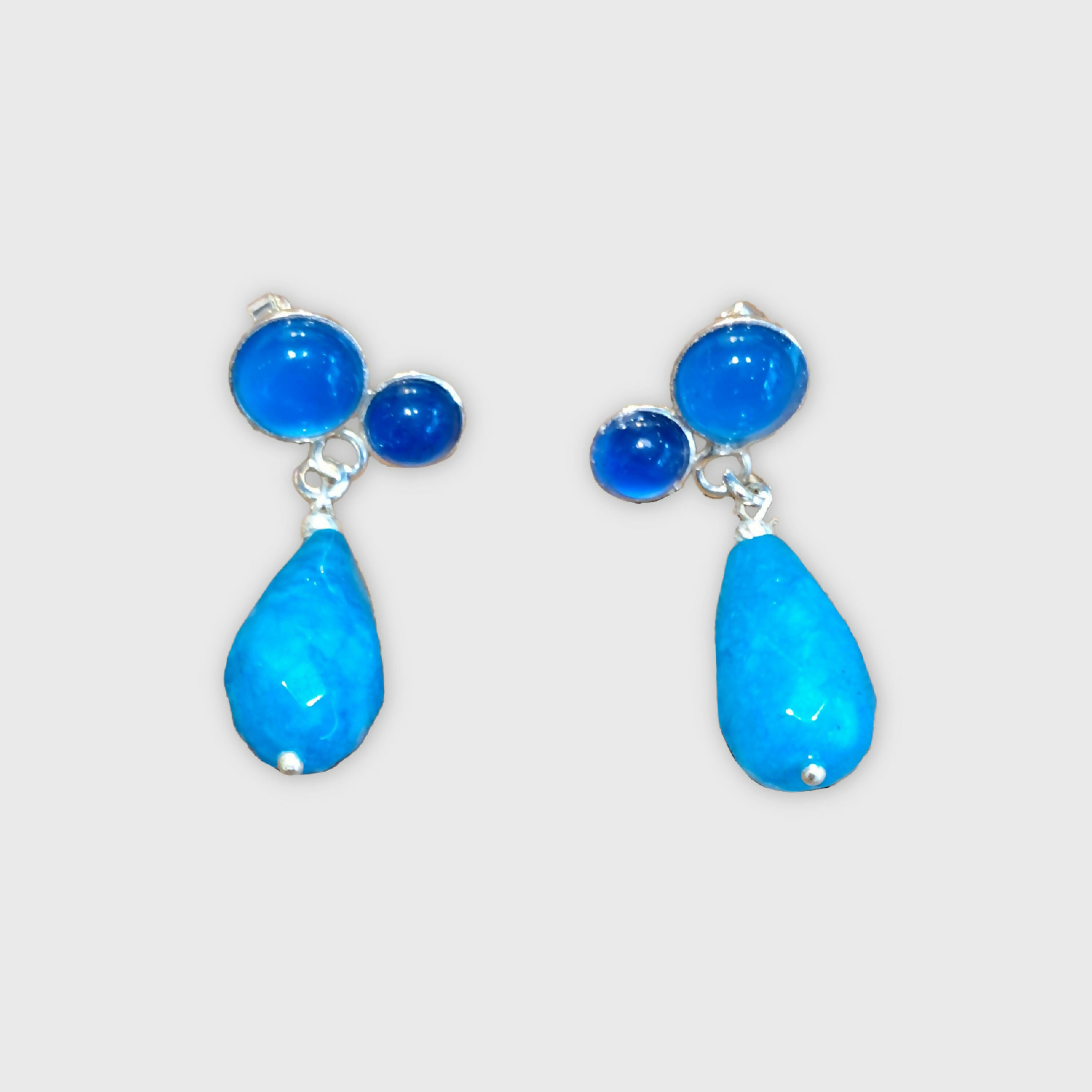 boucles_doreilles_en_argent_avec_agates_bleues_et_pampilles_de_jade_teintee_thierry_dhaine copie | EMPREINTES Paris