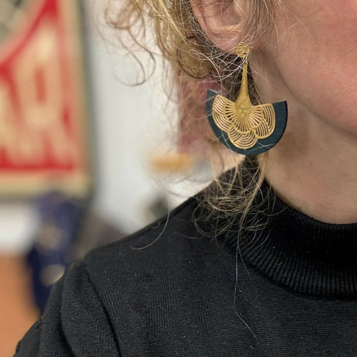 boucles_doreilles_1930_bleues_metallisees_julie_troncin_maroquinerie-Photoroom copie | EMPREINTES Paris - EMPREINTES Paris