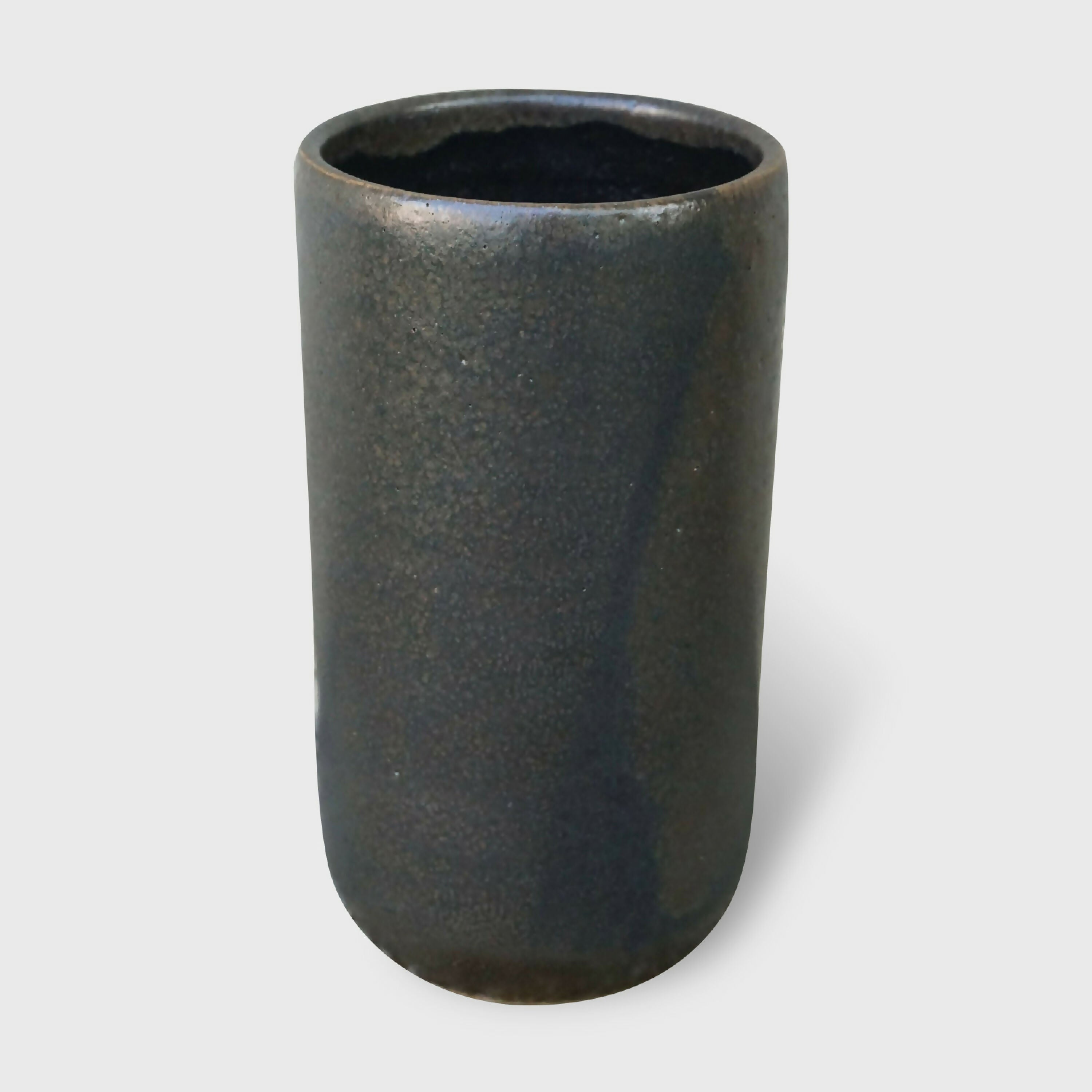 vase_cylindrique_terre_denvies copie | EMPREINTES Paris