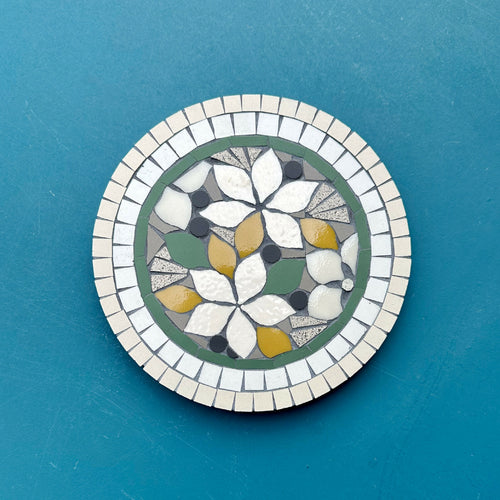 dessous_de_plat_floral_vert_moutarde_et_creme_anis_et_celadon copie | EMPREINTES Paris - EMPREINTES Paris