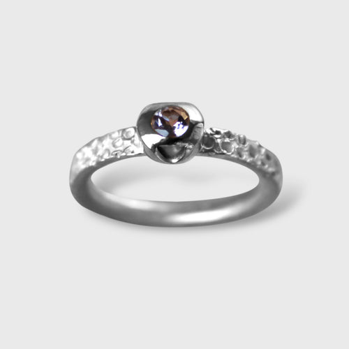 bague_volcanique_ii_piece_unique_t46_en_argent_et_or_avec_amethyste_sol_billeke copie | EMPREINTES Paris - EMPREINTES Paris