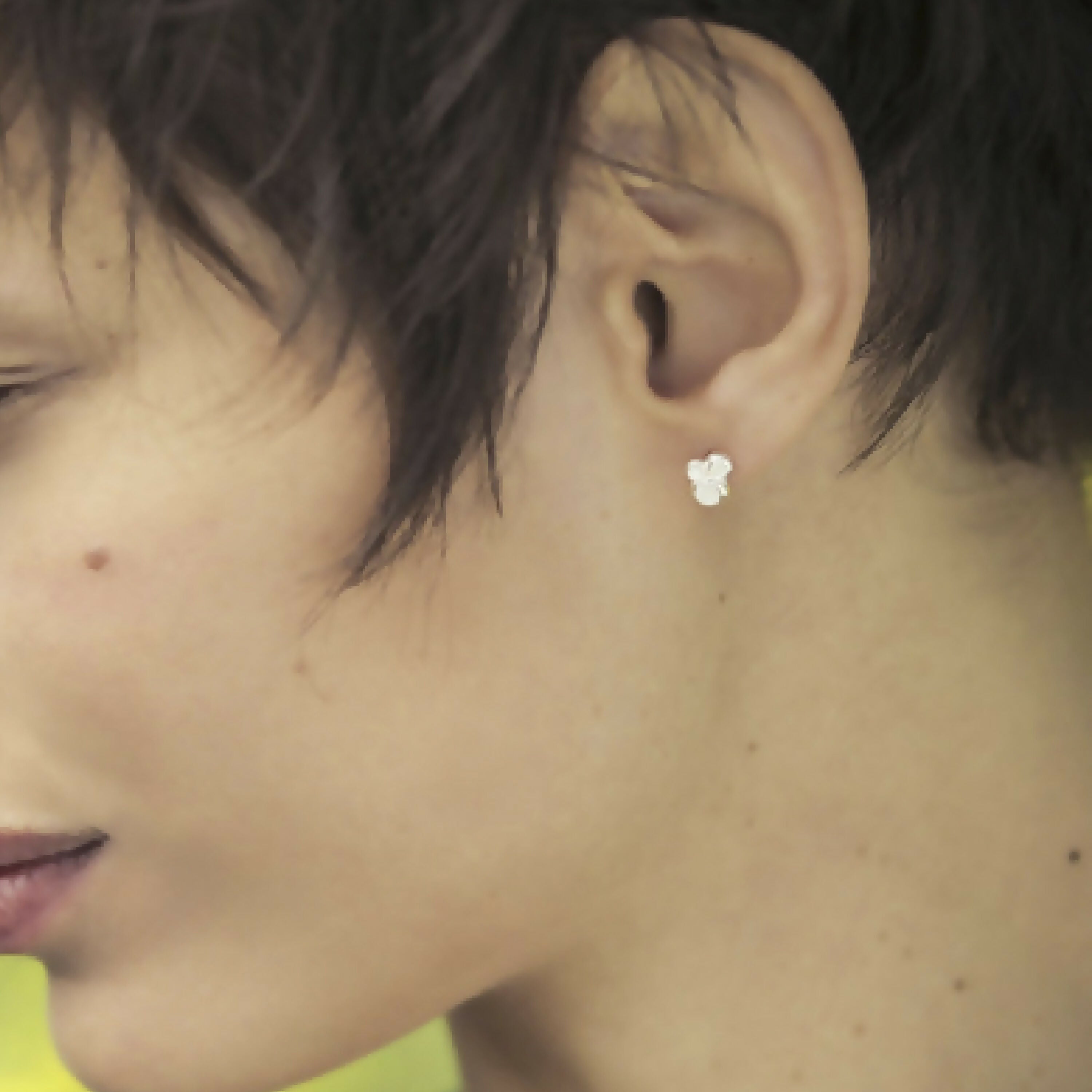 Petites boucles d’oreilles clous en argent massif, inspirées de l’écume de mer | EMPREINTES Paris