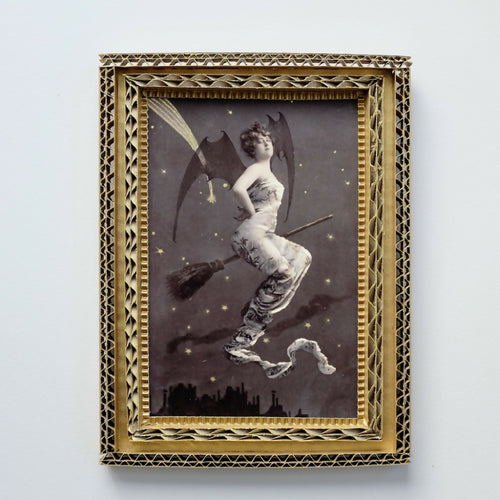 Cadre- Carte-postale La sorcière & l’étoile filante | EMPREINTES Paris - EMPREINTES Paris