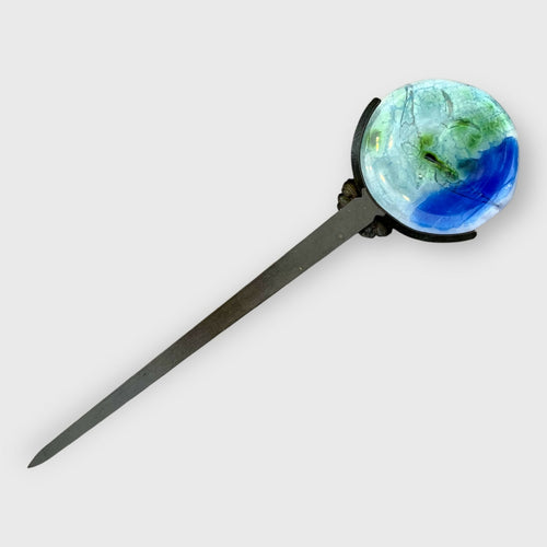 hirondelle, oiseau, cadeau fete des père, cadeau homme, ouvre-lettres, accessoires de bureau, cristal, pate de verre, onirique, antique, musée | EMPREINTES Paris - EMPREINTES Paris