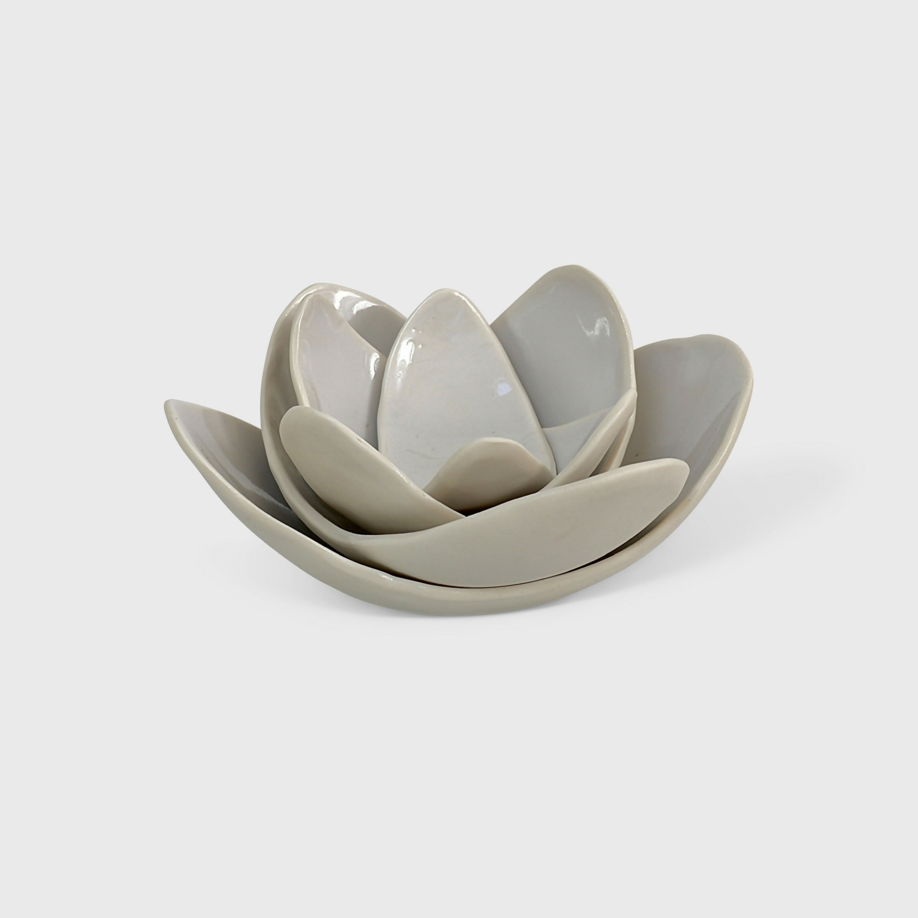 coupe_fleur_de_lotus_en_porcelaine_cglabsete | EMPREINTES Paris