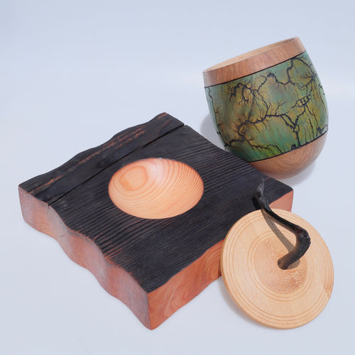 boite_decorative_en_bois_de_noyer_et_de_bambou_sur_support_en_meleze_latelier_du_mercantour copie | EMPREINTES Paris - EMPREINTES Paris