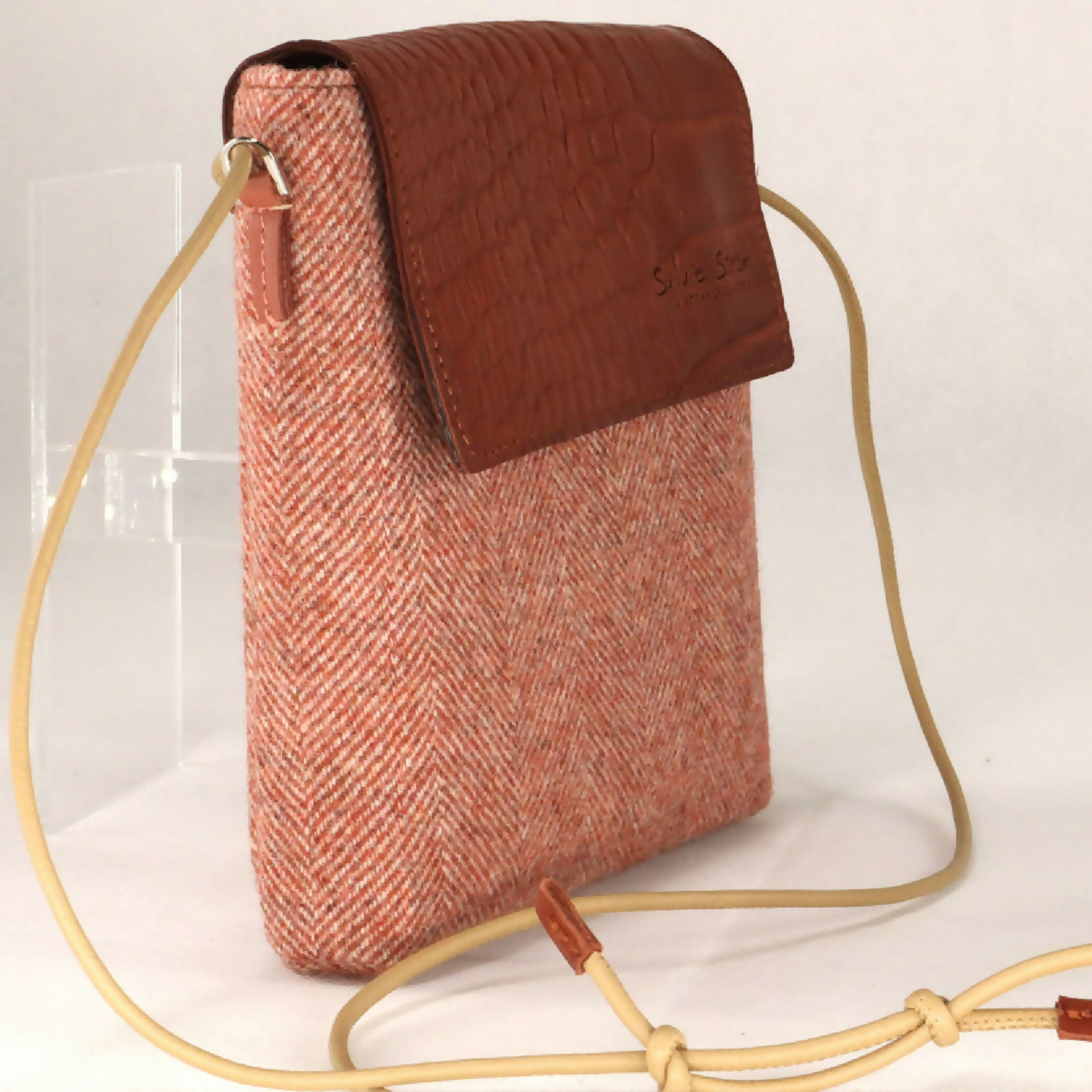 petit_sac_carre_en_tweed_rose_terre_de_sienne_sylvie_strohl copie | EMPREINTES Paris