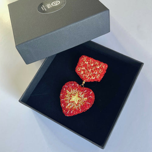 broche_legion_damour_rouge_agathe_you copie | EMPREINTES Paris - EMPREINTES Paris