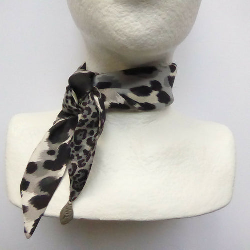 Foulard pointe soie- Ethno chic gris | EMPREINTES Paris - EMPREINTES Paris