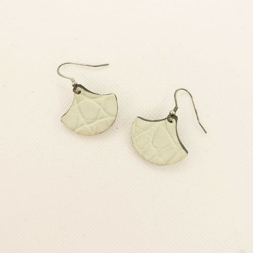 boucles_doreilles_gingko_vert_deau_2cm_julie_troncin_maroquinerie copie | EMPREINTES Paris - EMPREINTES Paris