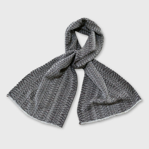 echarpe_degrade_blanc_creme_creation_tissages_francois_vieillard copie | EMPREINTES Paris - EMPREINTES Paris