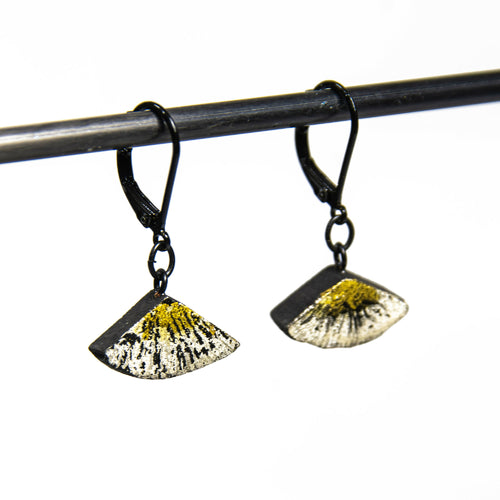 boucles_doreilles_kuro_kin_palla_sashi_ginko_charcoal_eskimeit copie | EMPREINTES Paris - EMPREINTES Paris