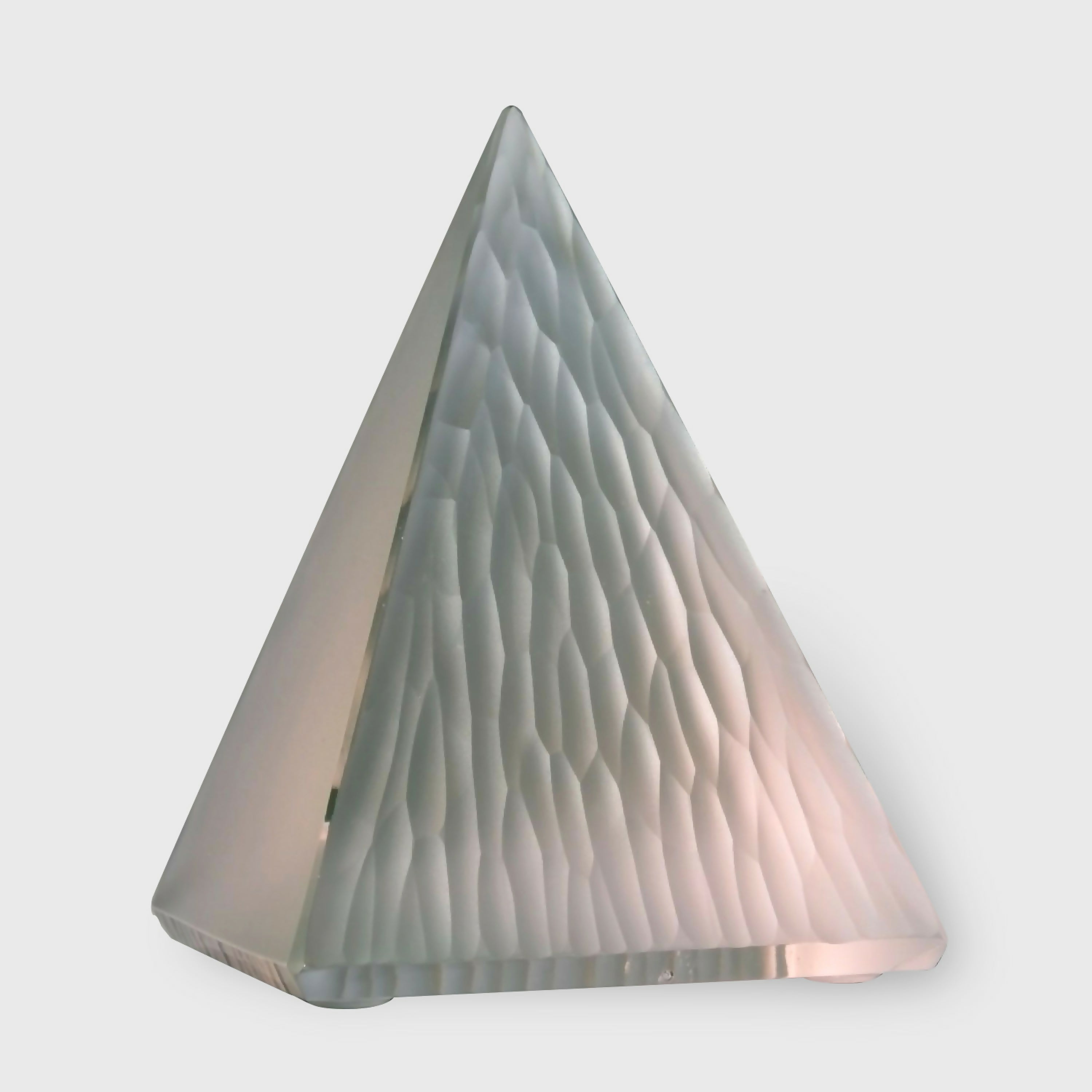 sculpture_pyramide_uranium_trait_dunion_artisans copie | EMPREINTES Paris