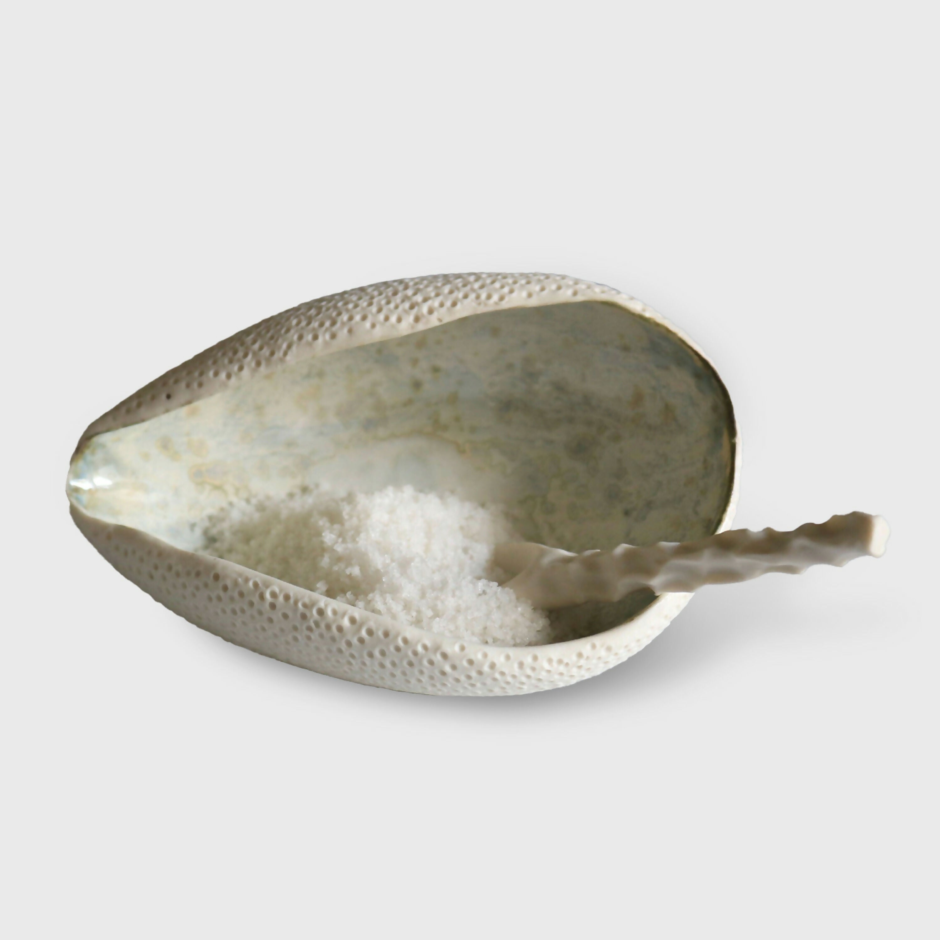 Salière de table en porcelaine | EMPREINTES Paris