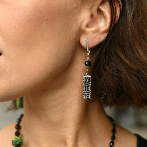 Boucles d'oreilles asymétriques Graphisme | EMPREINTES Paris - EMPREINTES Paris