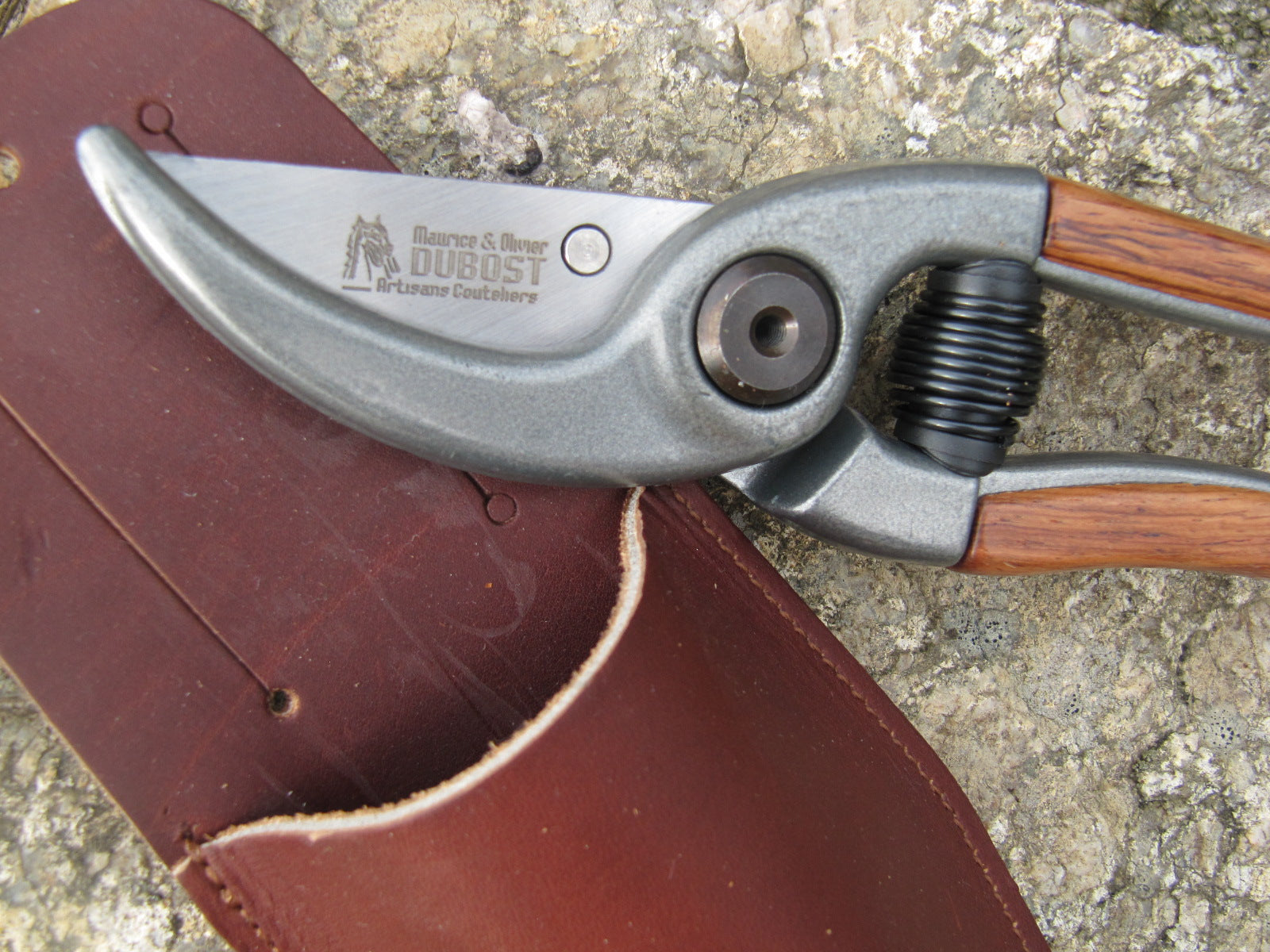 Dubost Maurice - Artisan Coutelier | EMPREINTES Paris