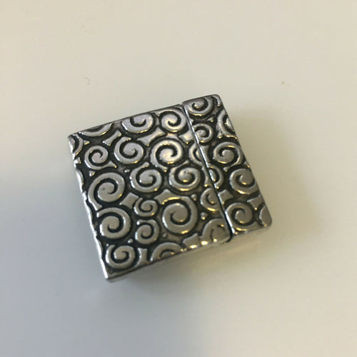 manchette_telu_en_galuchat_sylvie_zarnowski copie | EMPREINTES Paris - EMPREINTES Paris