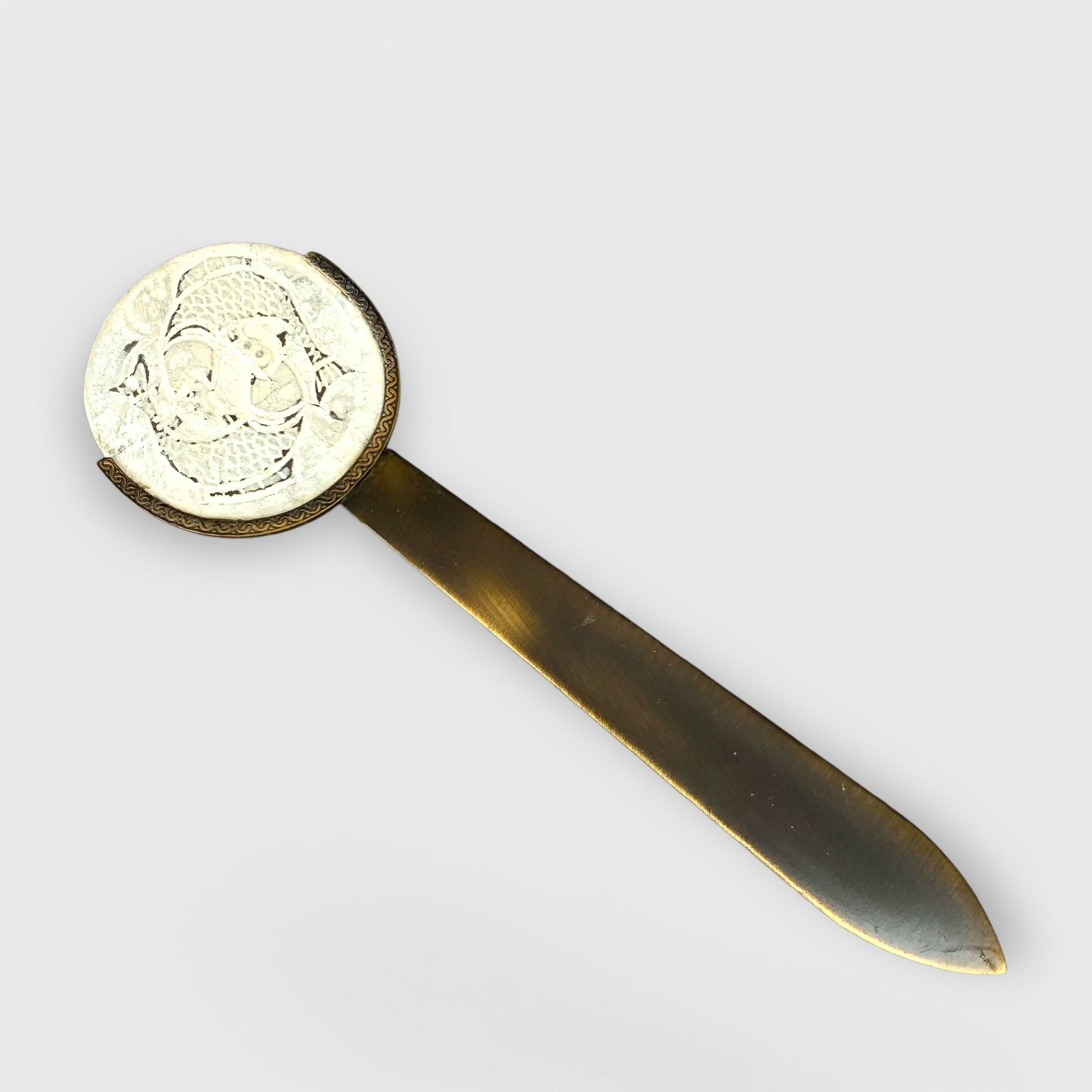 carpes koï, ouvre-lettres, poisson, japonnais, symbolique, cadeau homme, accéssoires de bureau, cadeau blanc, decoration blanche et transparente, | EMPREINTES Paris