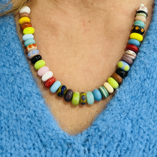 collier_en_perles_de_verre_colore_lusine_caille_silice_creation copie | EMPREINTES Paris - EMPREINTES Paris