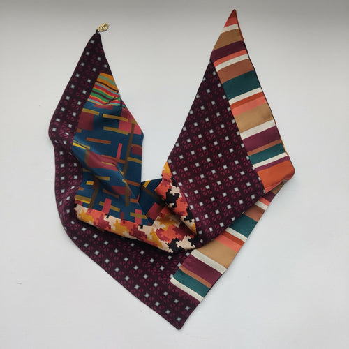 Foulard pointe soie- geometric blue | EMPREINTES Paris - EMPREINTES Paris