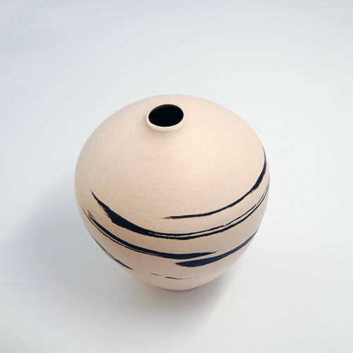 Vase blanc et noir - série Nuages II | EMPREINTES Paris - EMPREINTES Paris