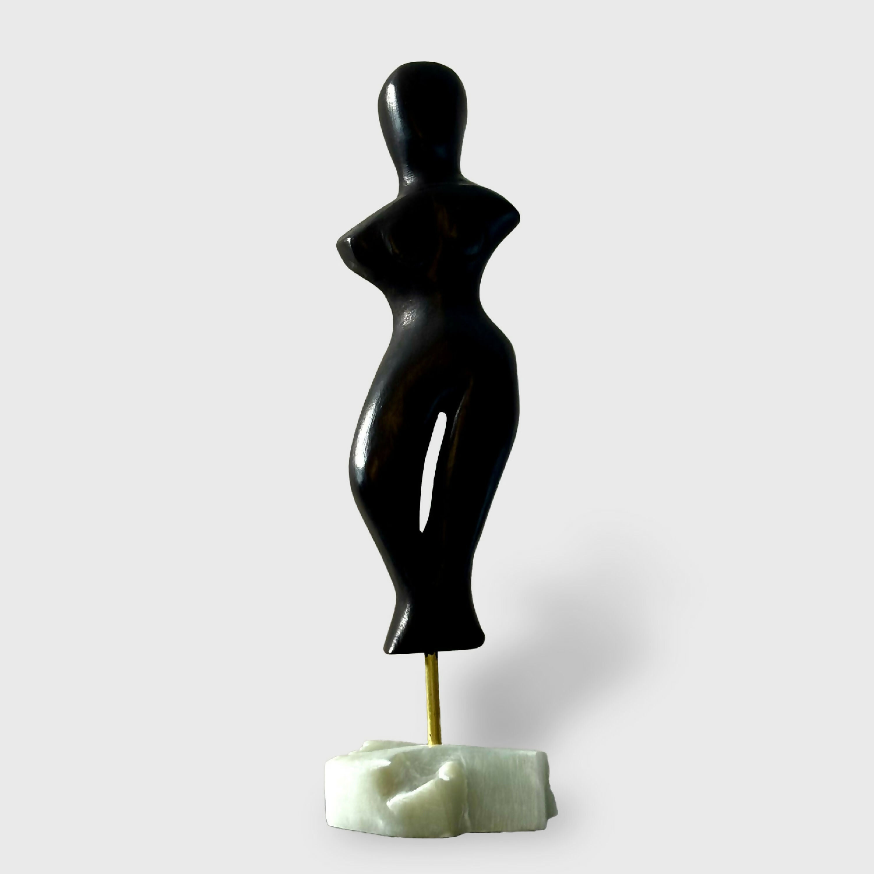 tpfHybvD81 | EMPREINTES Paris